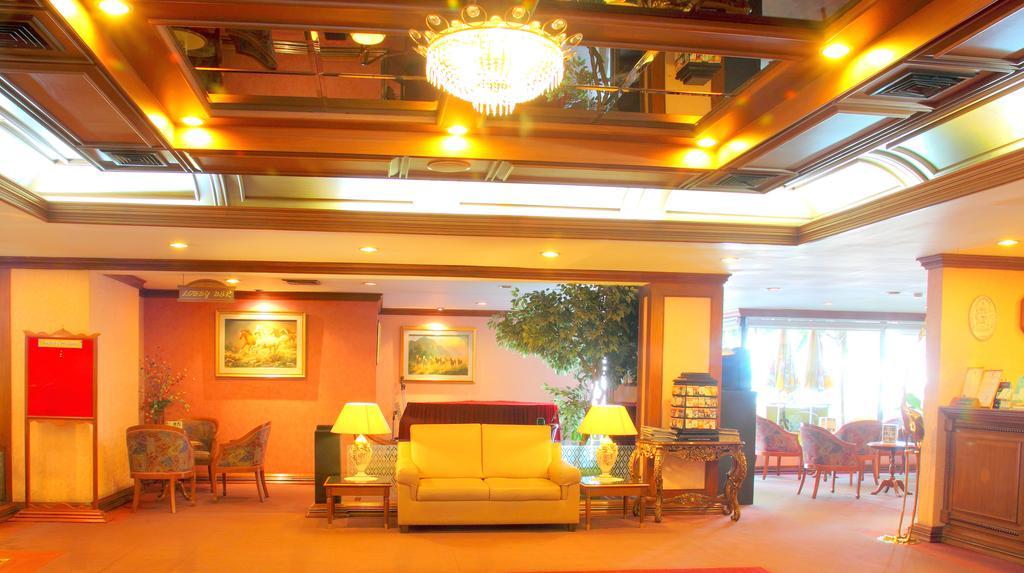 Grande Ville Hotel Bangkok Exterior foto