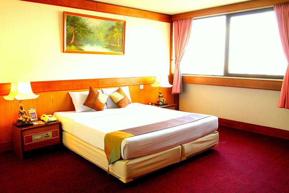 Grande Ville Hotel Bangkok Zimmer foto
